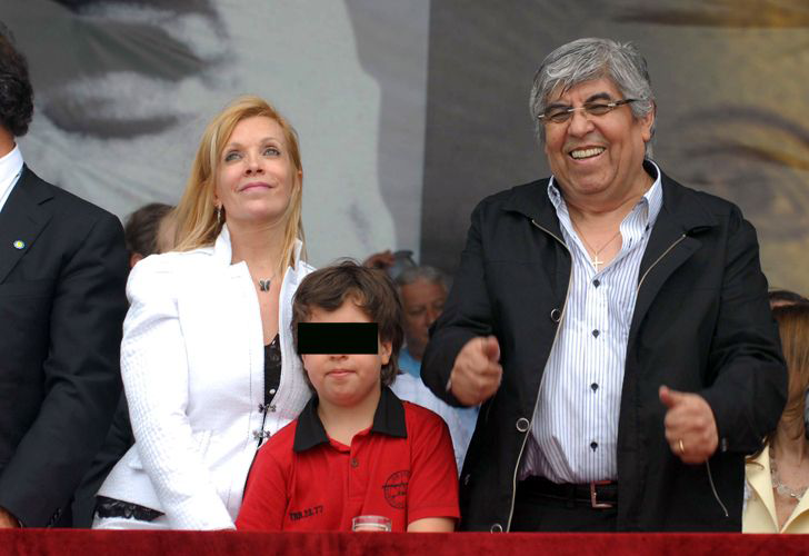 Hugo Moyano giró en un mes $2580 millones a fideicomisos vinculados a su esposa